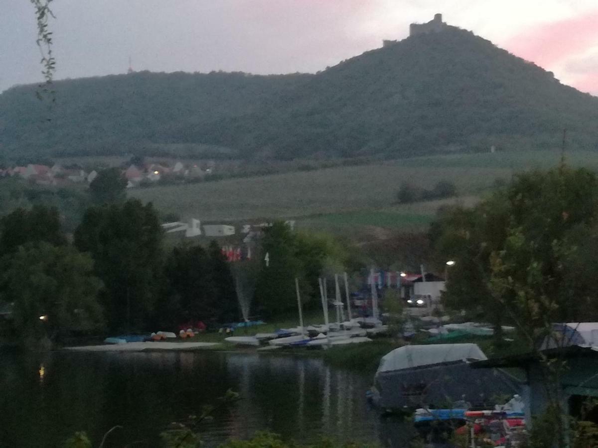 Penzion Nad Jezerem Pavlov Zewnętrze zdjęcie